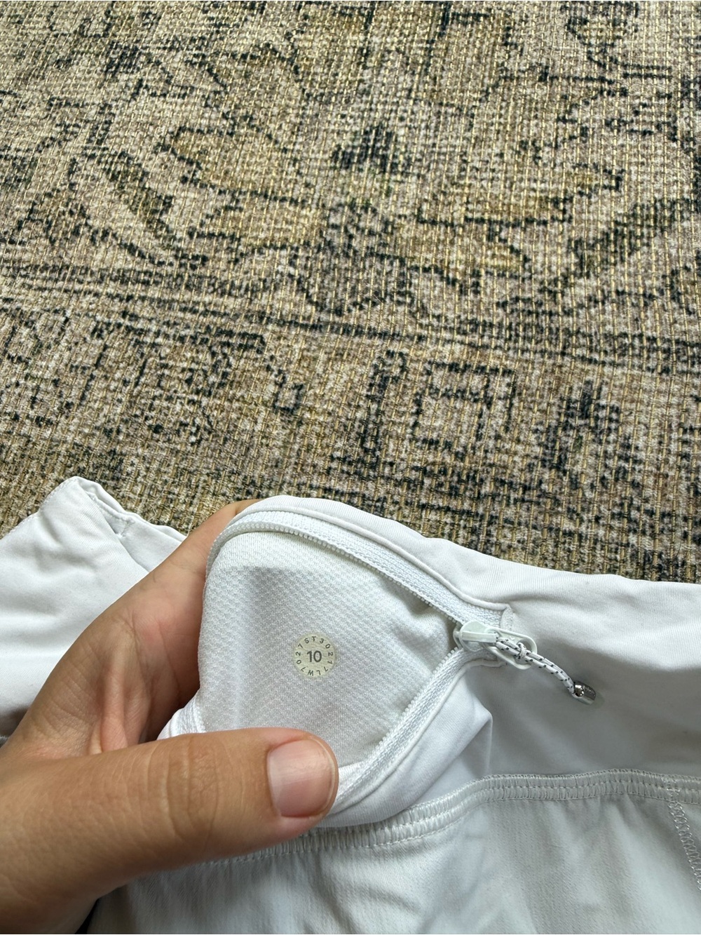 Lululemon Women's Speed Up Shorts White Size 10 Athletic Athleisure Running - Picture 7 of 8